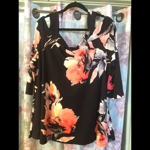 Avenue Size 22/24 Stretchy Cold Shoulder Tunic